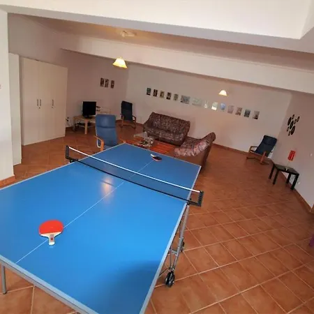 Sleeps 12 Pool Wifi * アルマンシル